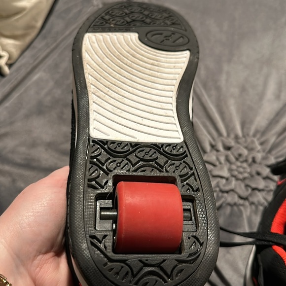 Heelys roller shoes - worn couple times - Picture 3 of 5